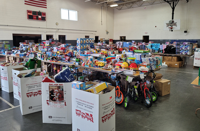 Gary Works ERGs & HR Team Organize Toys for Tots Donation Drive